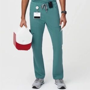 Figs Cairo Cargo Scrub Pant in Hydrogreen Men’s Large Tall